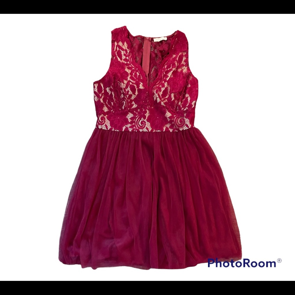 Charlotte Russe Woman’s Dress B4